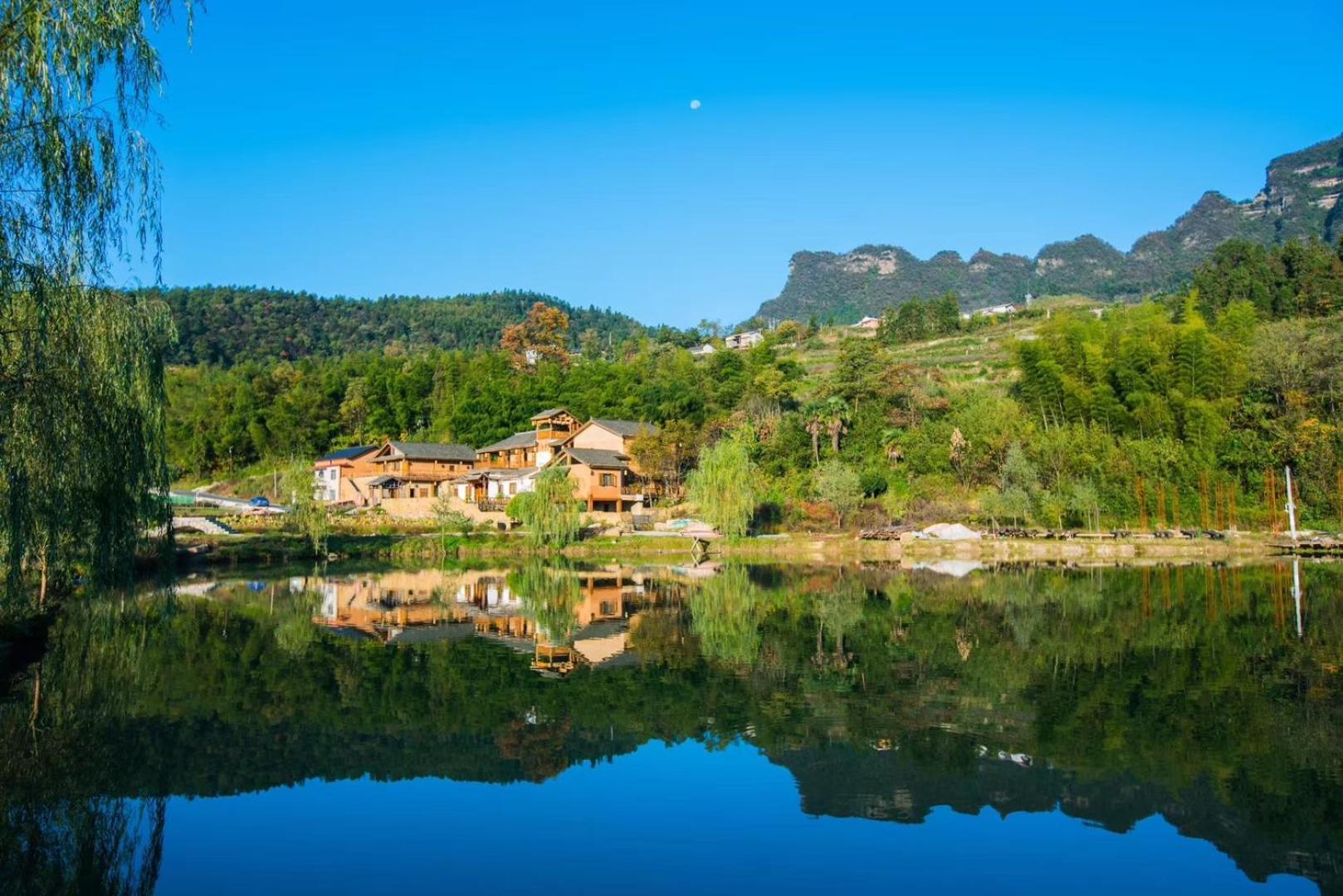 Dayong Antique Feature Resort จางเจียเจี้ย ภายนอก รูปภาพ