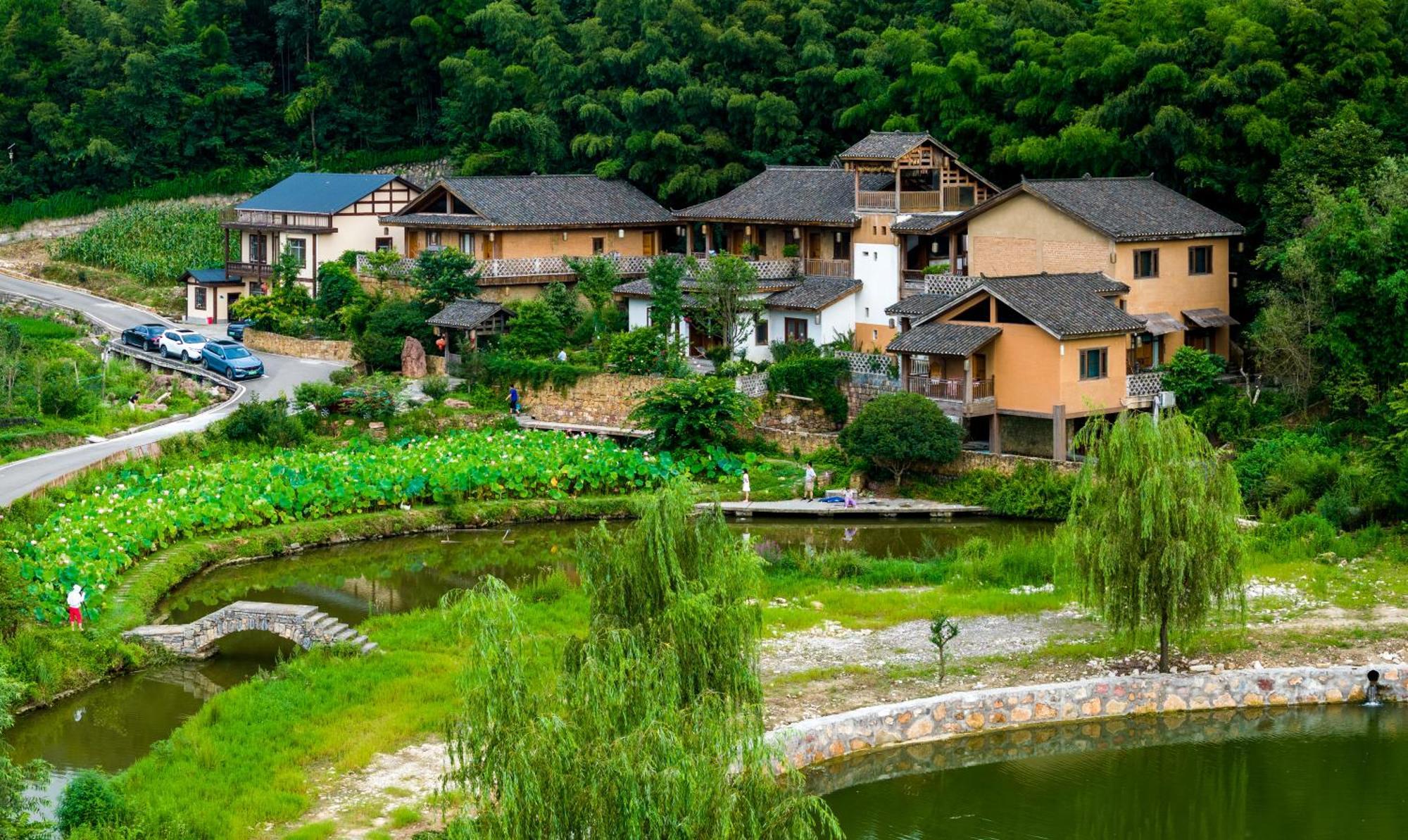 Dayong Antique Feature Resort จางเจียเจี้ย ภายนอก รูปภาพ