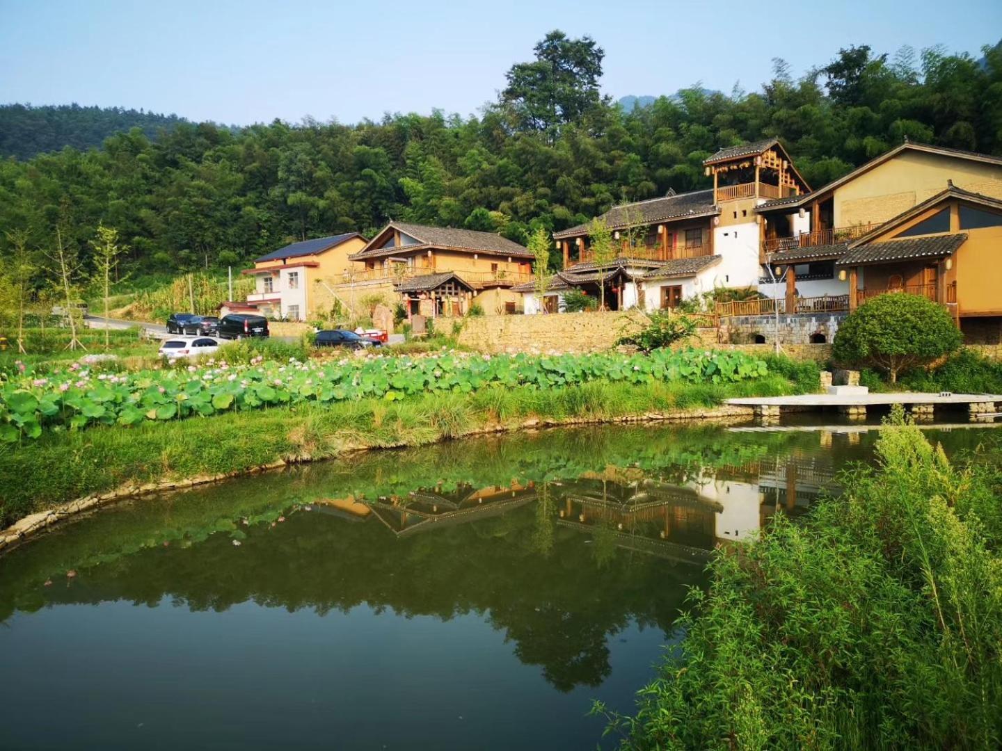 Dayong Antique Feature Resort จางเจียเจี้ย ภายนอก รูปภาพ