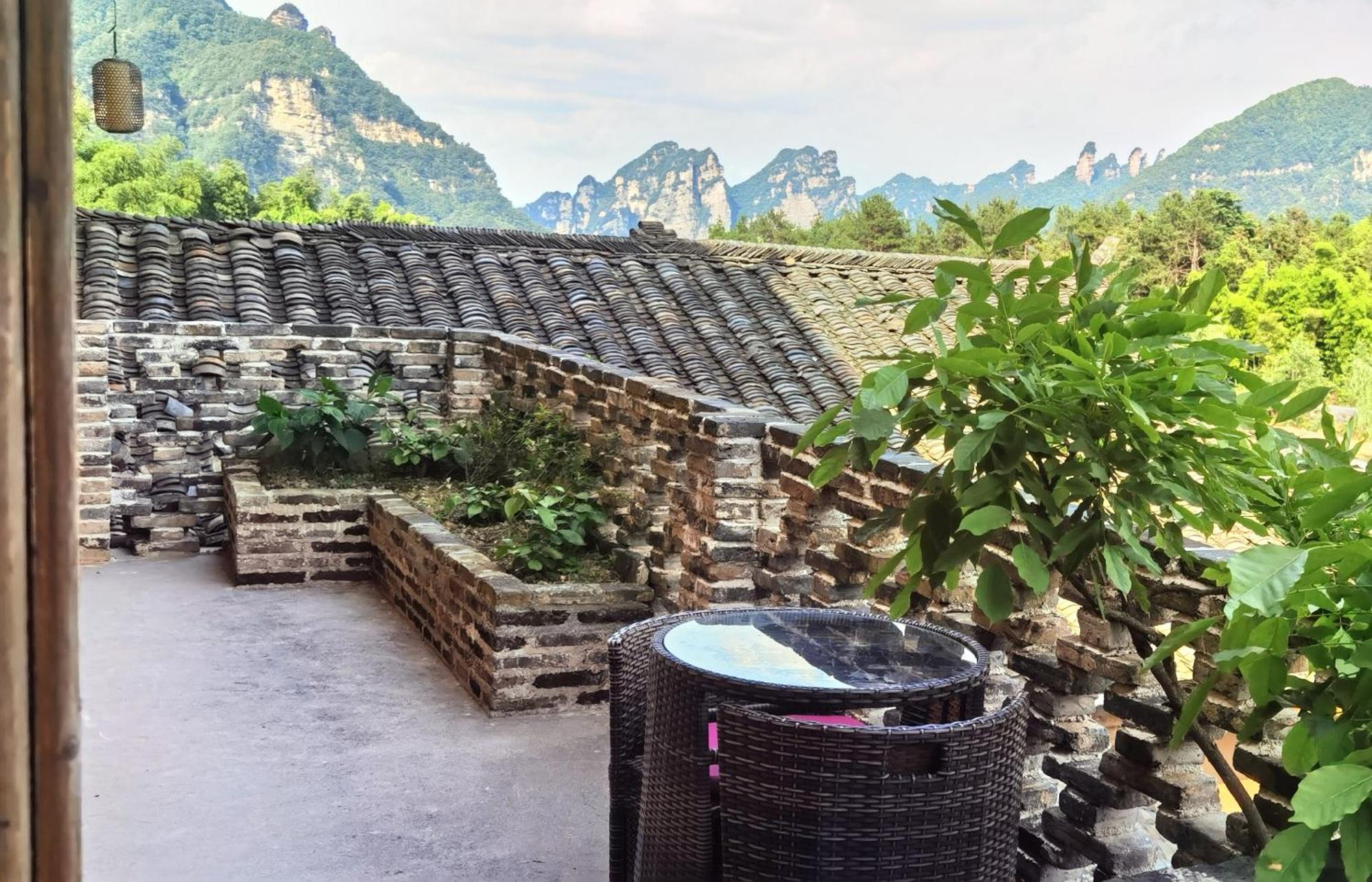Dayong Antique Feature Resort จางเจียเจี้ย ภายนอก รูปภาพ