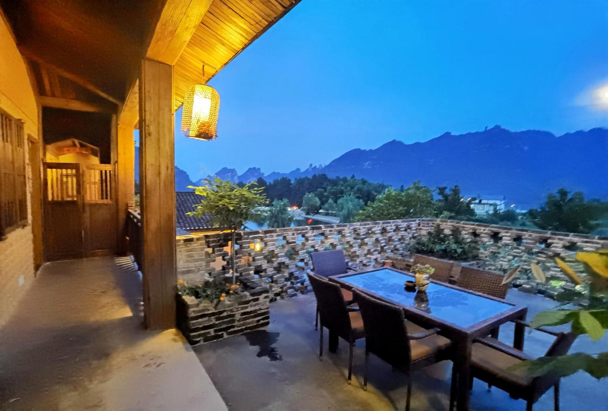 Dayong Antique Feature Resort จางเจียเจี้ย ภายนอก รูปภาพ
